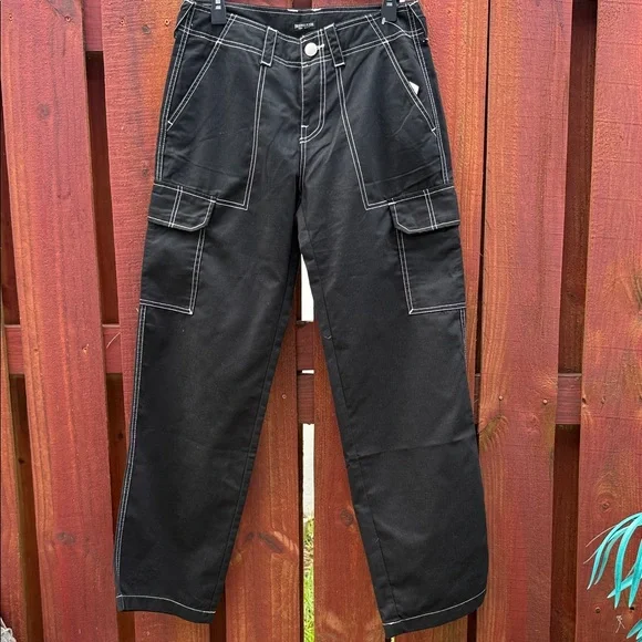 True Religion Black Cargo Pants with Contrast Stitching Size 27 - Picture 2 of 14